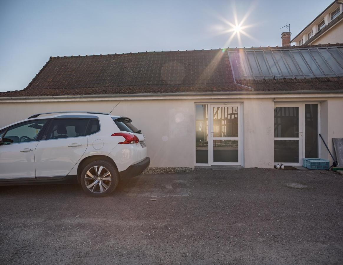 Loft Avec Jardin Et Parking Prive Daire Troyes Dış mekan fotoğraf